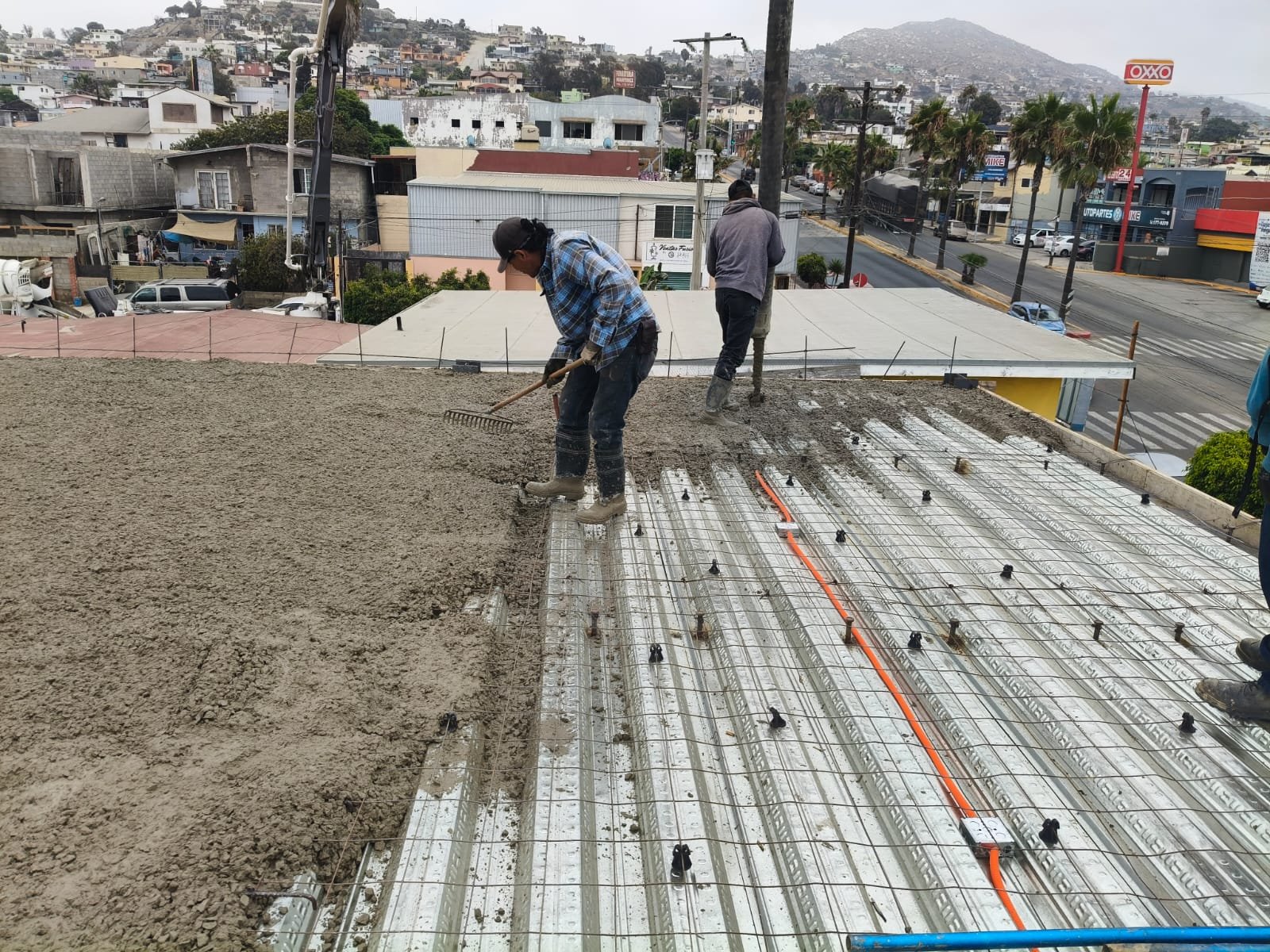Construcción de losa de concreto con sistema Steel Deck